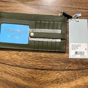 NWT Antonio Melani Leather Flat Zip Wallet in Olive Green